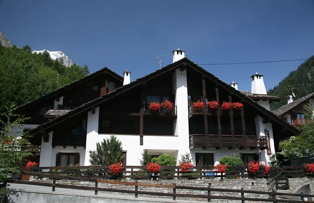 Hotel Pilier D'Angle & Wellness-1